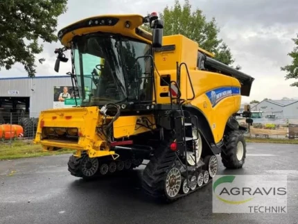 Moissonneuse batteuse - 374CH - 937H - 2023