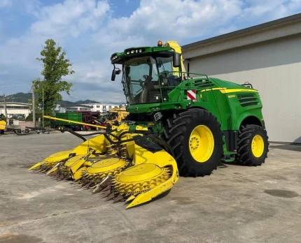Ensileuse automotrice - 617CH - 2015