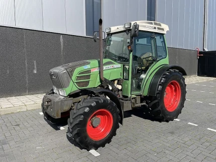 Tracteur agricole - 95 CH - 8200H - 2014
