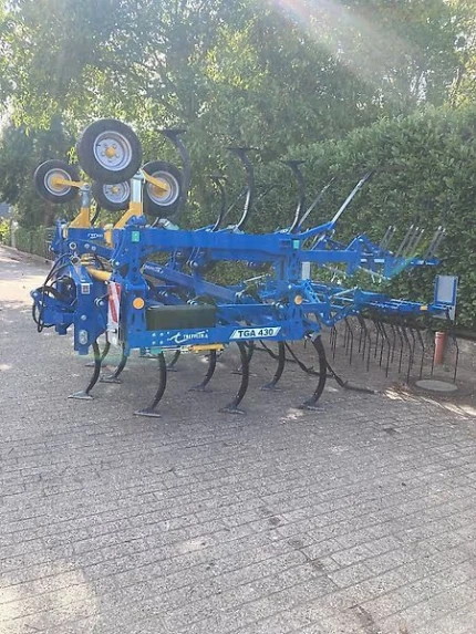 Vibroculteur - 4M - 2024
