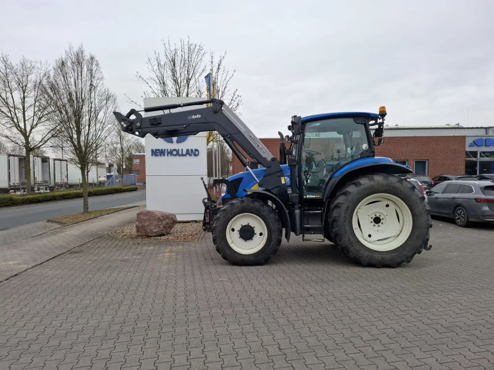 New Holland T6020 ELITE d'occasion — photo 1