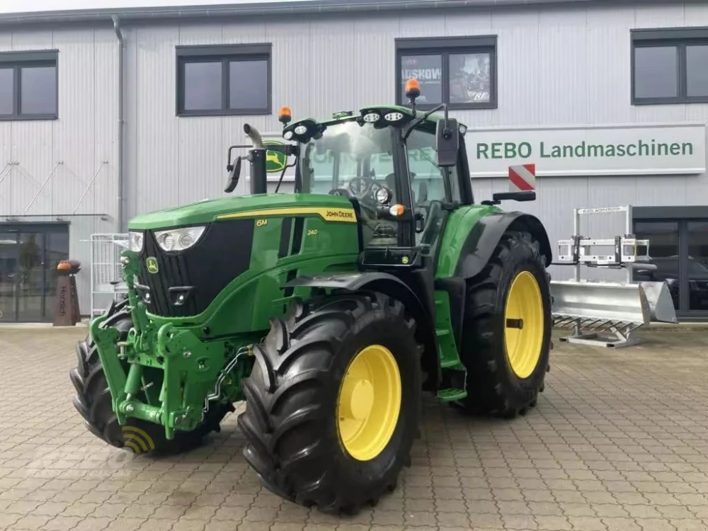 John Deere 6M240 d'occasion — photo 1