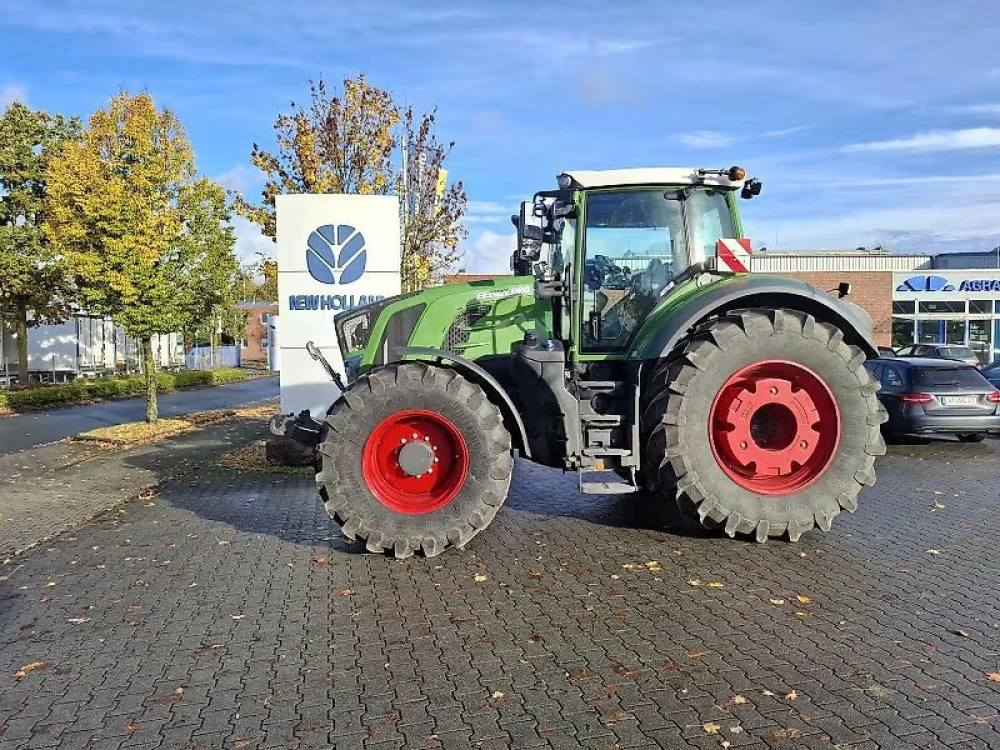 Fendt 828 VARIO PROFI+ d'occasion — photo 1