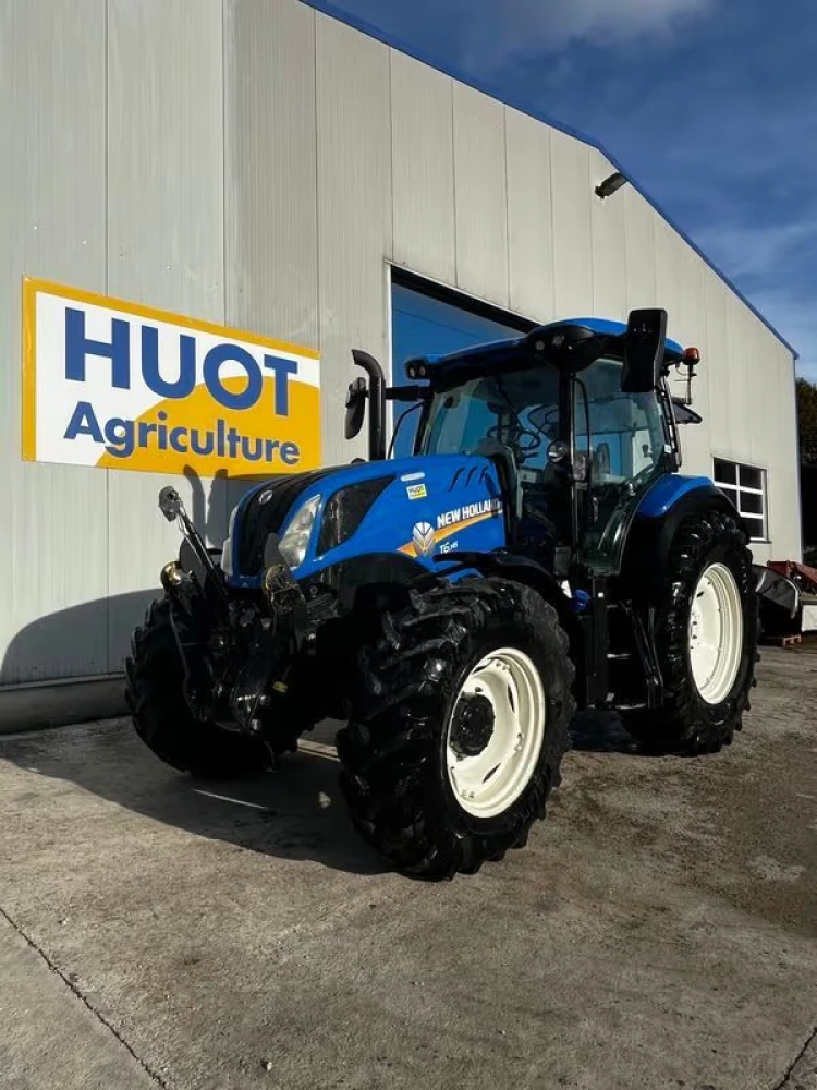 New Holland T6.145 DYNAMIC COMMAND d'occasion — photo 1