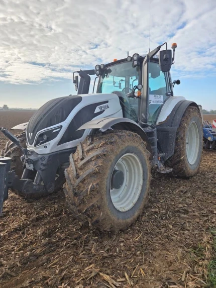 Tracteur agricole - 215 CH - 3750H - 2020