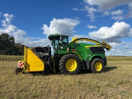 Ensileuse automotrice - 690CH - 2024