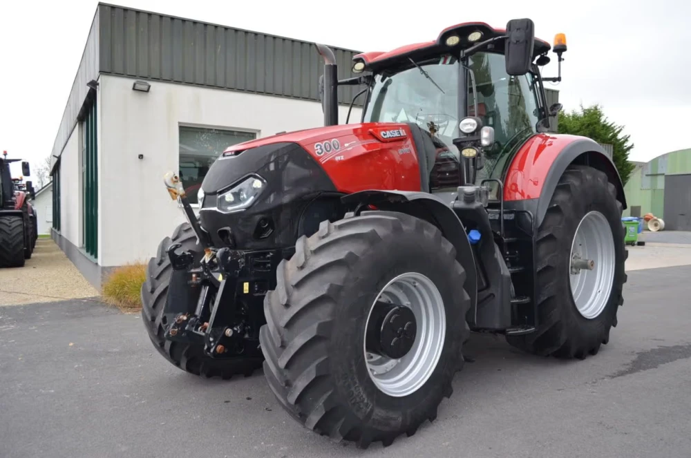 Case IH OPTUM 300 CVX d'occasion — photo 1