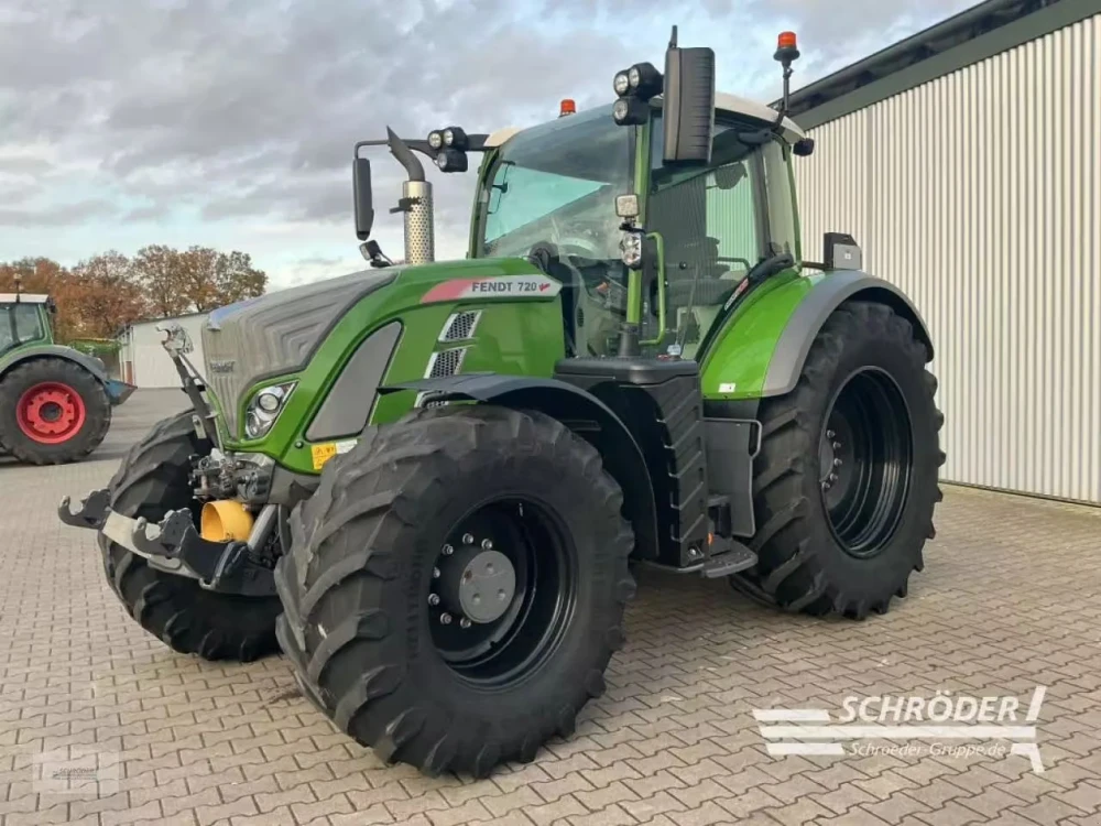 Fendt 720 S4 PROFI PLUS d'occasion — photo 1