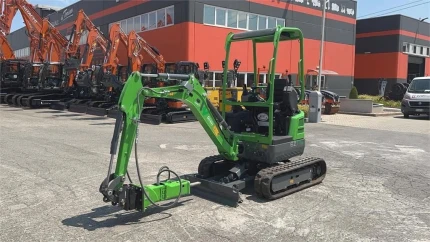 Mini pelle / Pelle / Excavatrice - 2025
