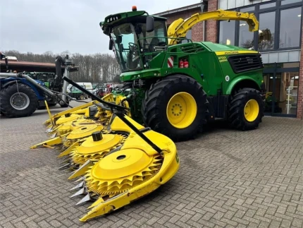 Ensileuse automotrice - 825CH - 2022