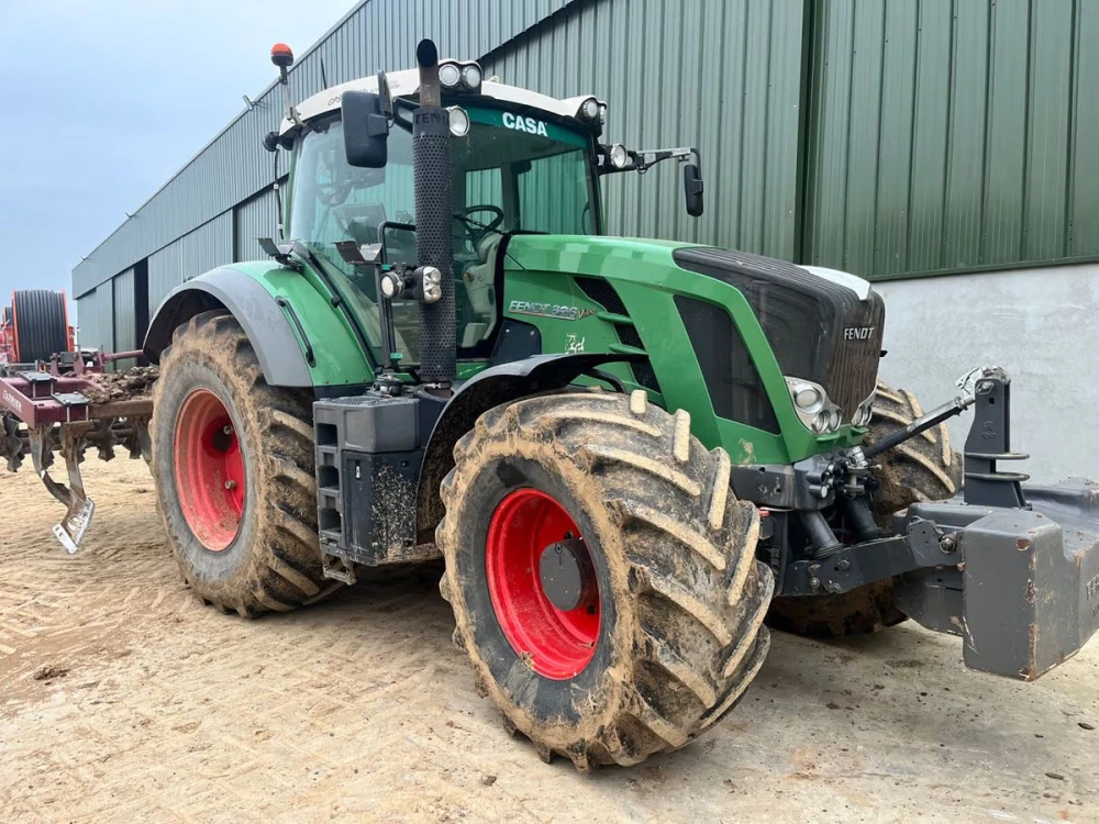 Fendt 826 SCR VARIO PROFI + / GPS RTK TRIMBLE d'occasion — photo 1