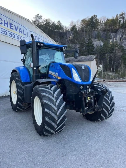 Tracteur agricole - 220CH - 2587H - 2021