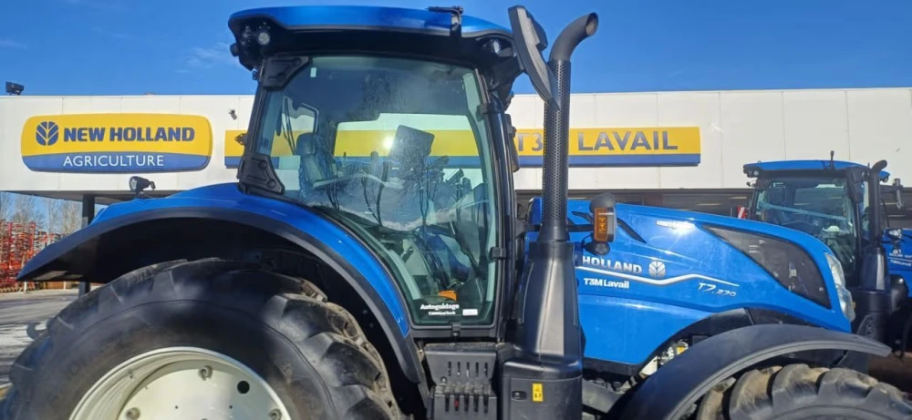 New Holland T7.270 AUTOCOMMAND d'occasion — photo 1
