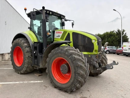 Tracteur agricole - 320 CH - 3400H - 2017