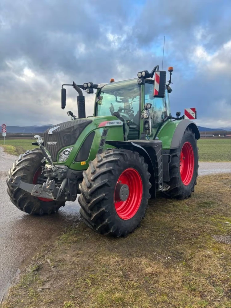 Fendt 724 PROFI d'occasion — photo 1