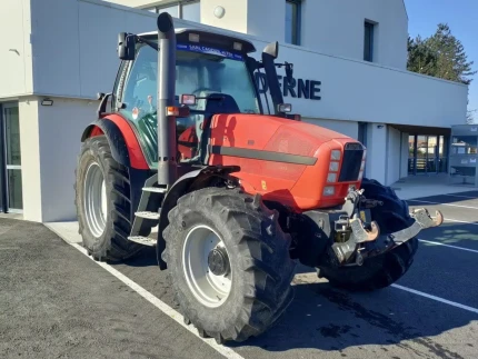 Tracteur agricole - 130CH - 5950H - 2010