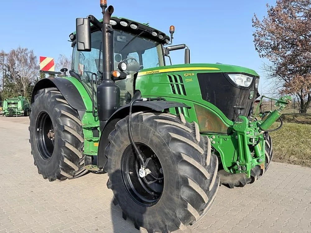 John Deere 6215R d'occasion — photo 1
