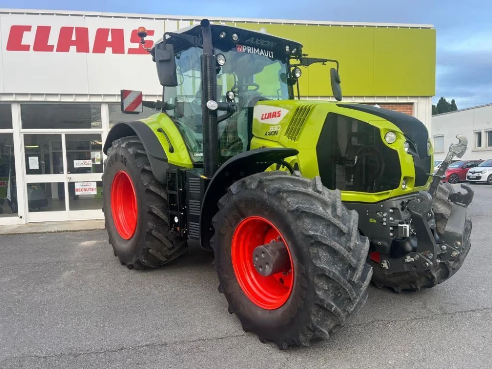 Claas AXION 830 CMATIC d'occasion — photo 1