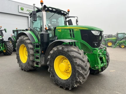 Tracteur agricole - 250 CH - 3822H - 2020