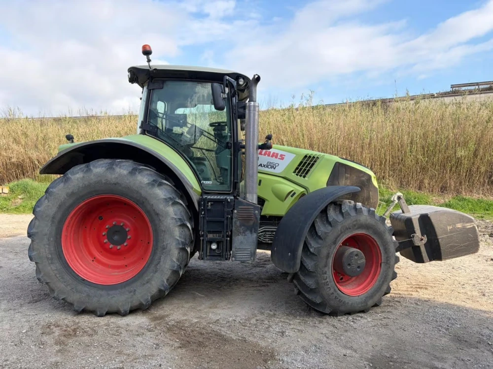 Claas AXION 850 CEBIS d'occasion — photo 1
