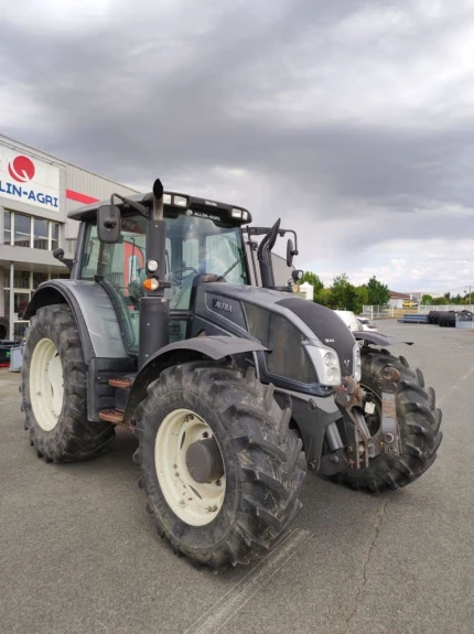 Tracteur agricole - 160CH - 5900H - 2014