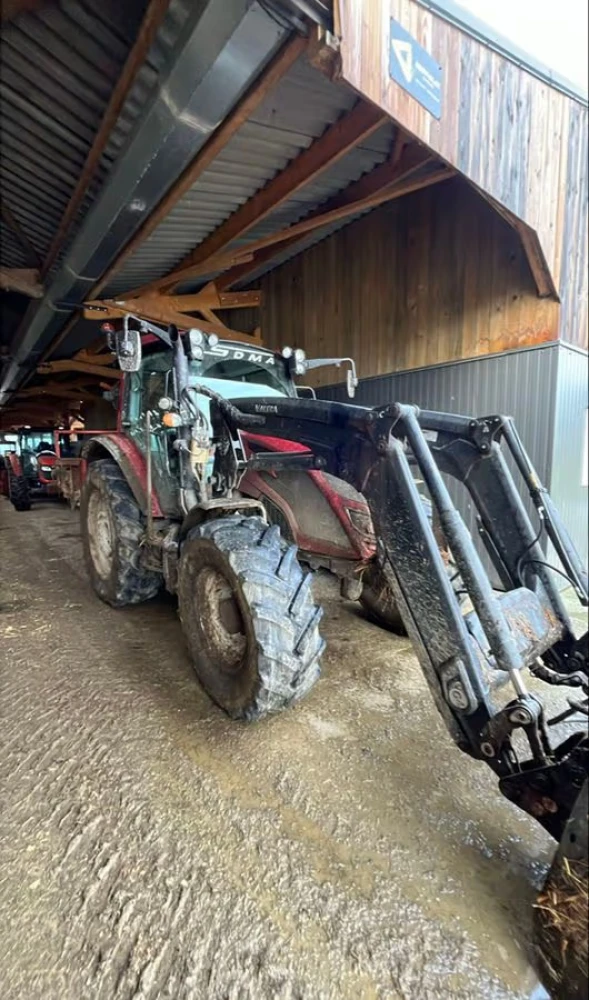Valtra Valmet A104 HITECH d'occasion — photo 1