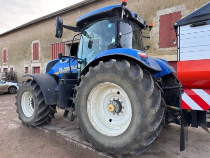 Tracteur agricole - 220CH - 2200H - 2020