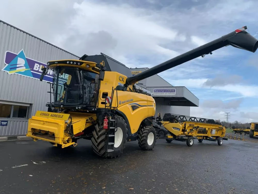 New Holland CX 8.70 d'occasion — photo 1
