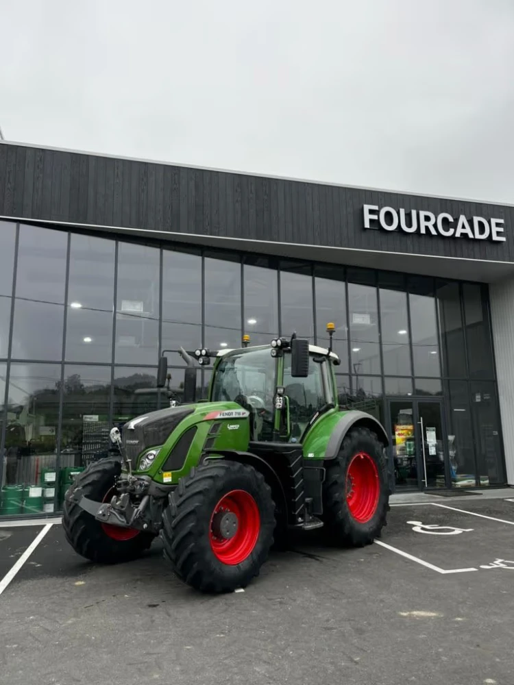 Fendt 718 VARIO S4 PROFI PLUS d'occasion — photo 1
