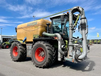 Tracteur agricole - 364CH - 8689H - 2012