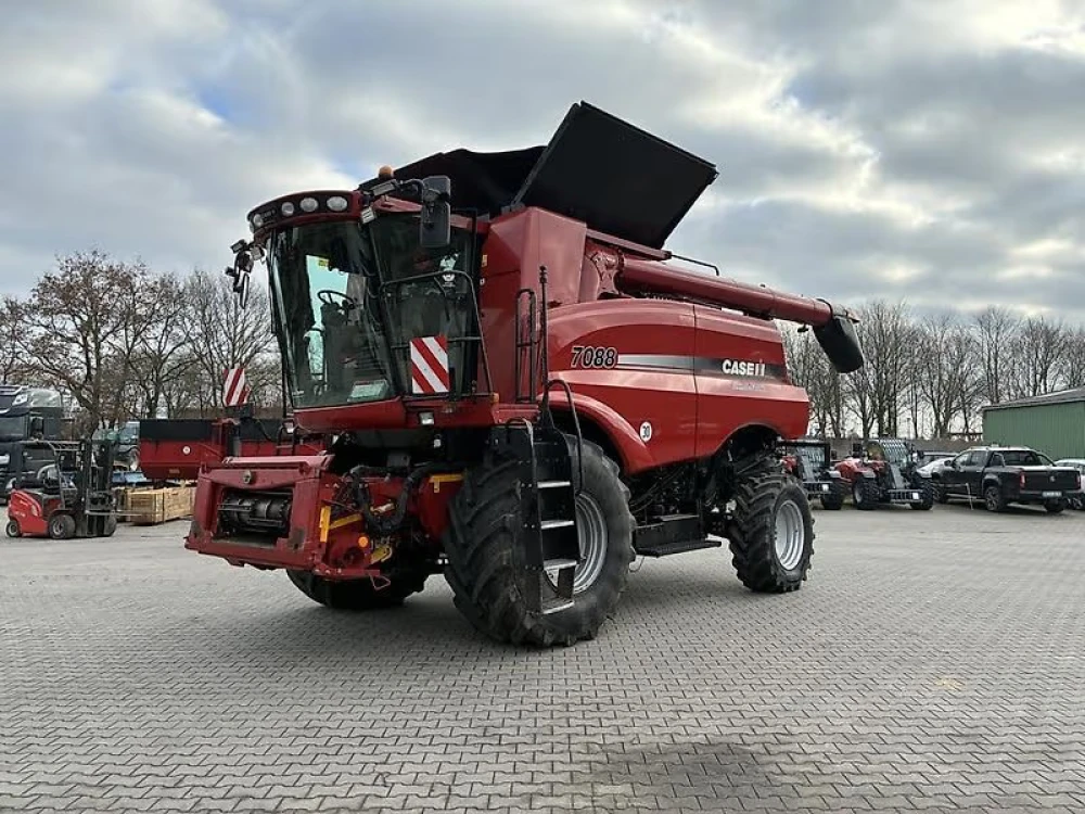 Case IH 7088 AXIAL-FLOW d'occasion — photo 1