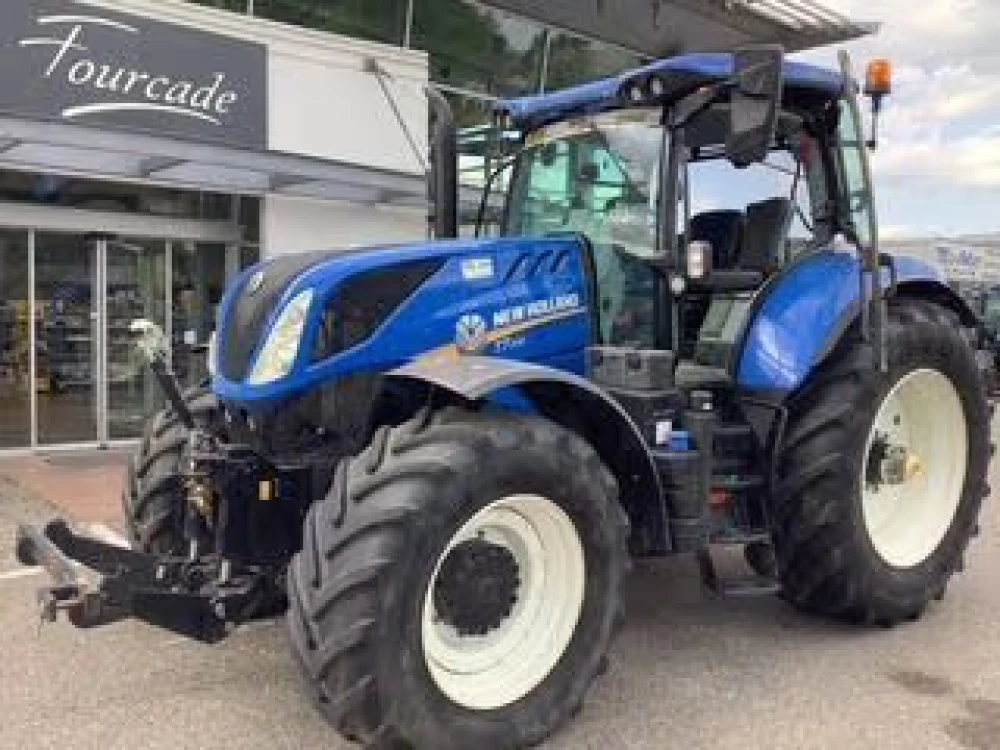 New Holland T7.230 POWERCOMMAND d'occasion — photo 1