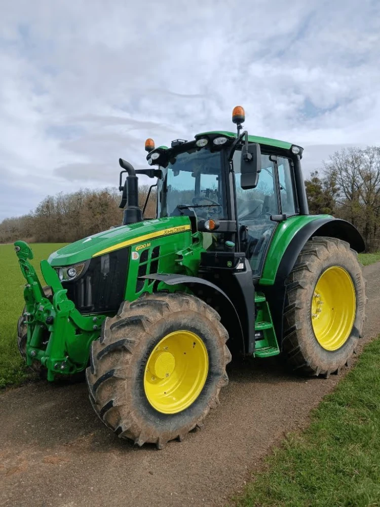 John Deere 6120M d'occasion — photo 1