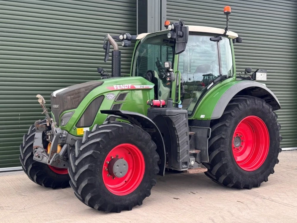 Fendt 716 POWER PLUS d'occasion — photo 1