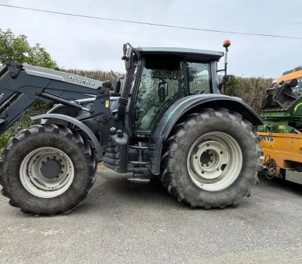 Tracteur agricole - 165 CH - 7200H - 2013