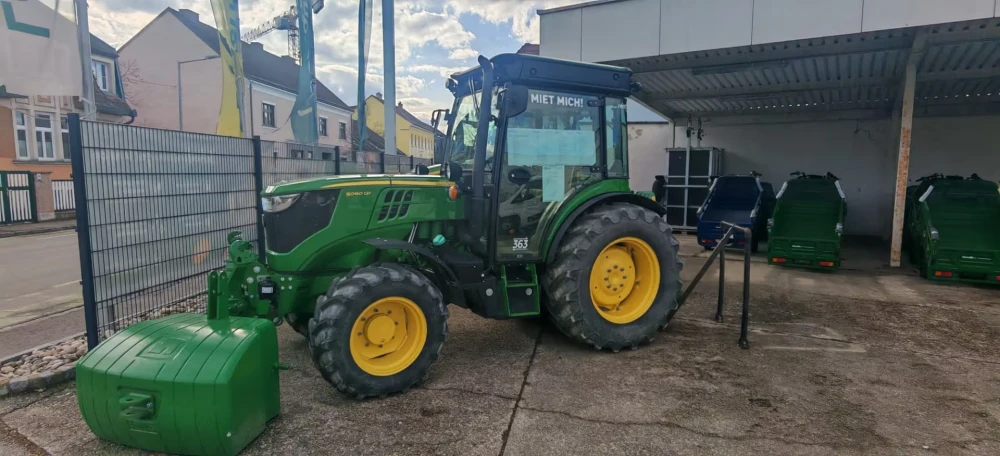 John Deere 5090GF d'occasion — photo 1