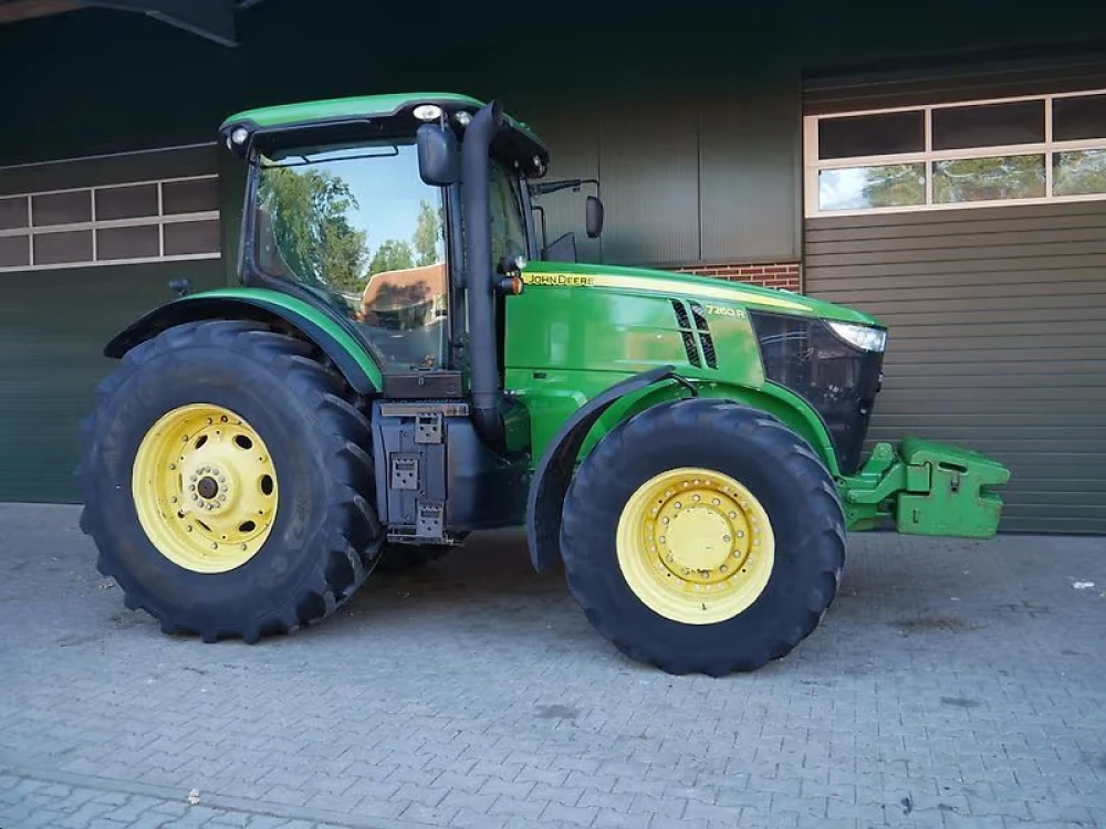 John Deere 7260R AUTOPOWR d'occasion — photo 1