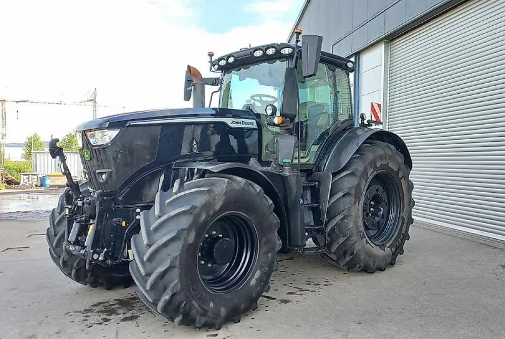 John Deere 6R 250 SONDERLACKIERUNG-SCHWARZ d'occasion — photo 1