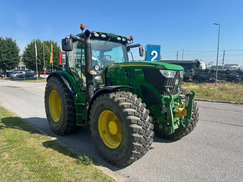 John Deere 6150R d'occasion — photo 1