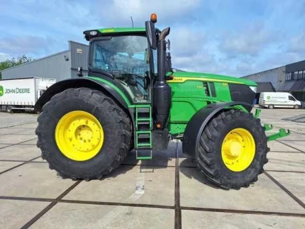 Tracteur agricole - 230 CH - 4612H - 2022