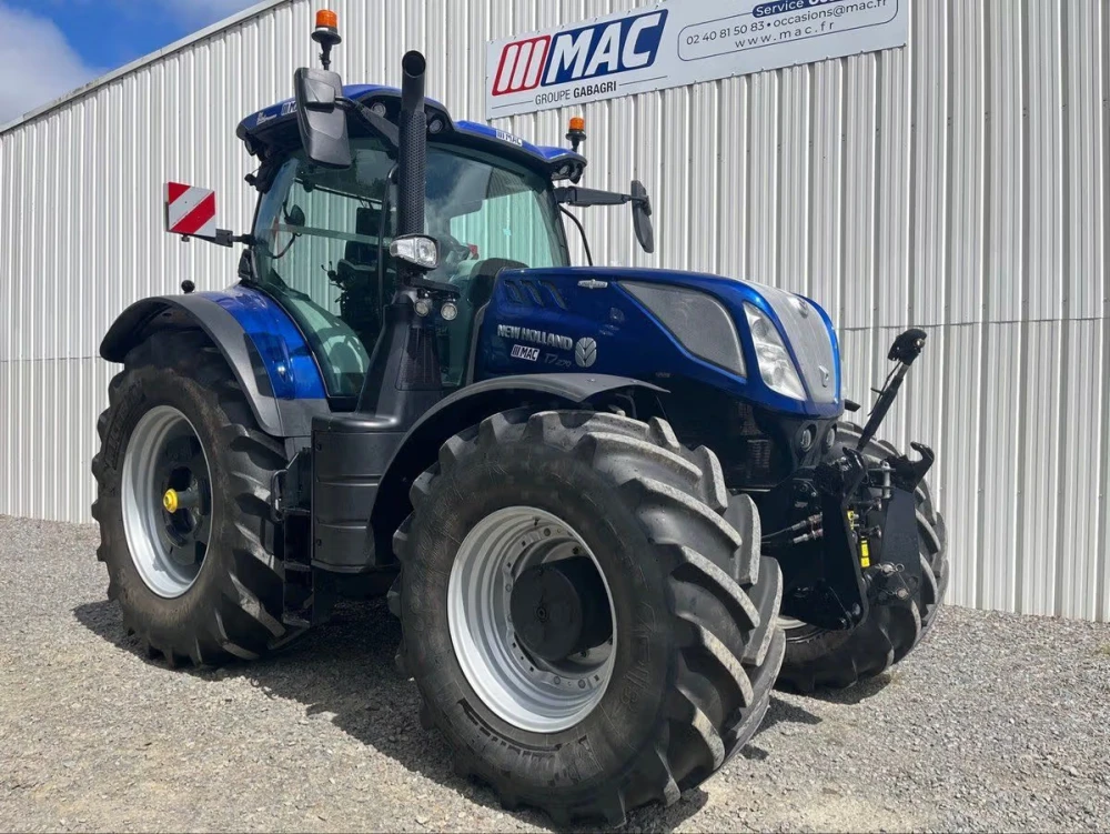 New Holland T7.270AC d'occasion — photo 1