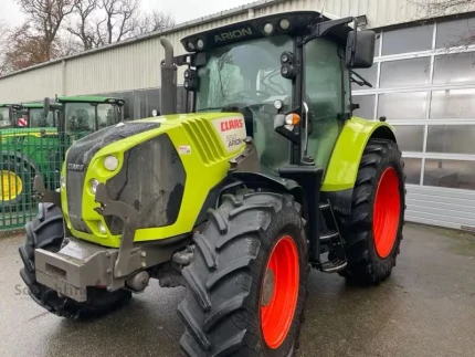 Tracteur agricole - 158CH - 5500H - 2015