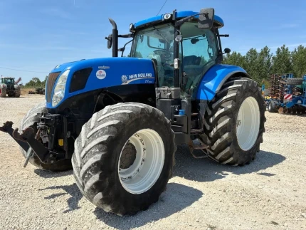 Tracteur agricole - 220CH - 5750H - 2011