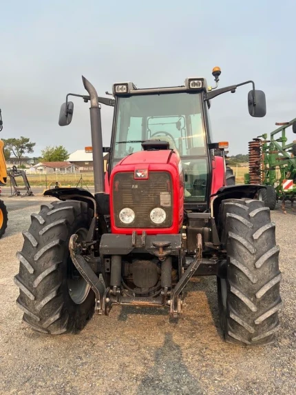 Tracteur agricole - 115 CH - 6820H - 2005