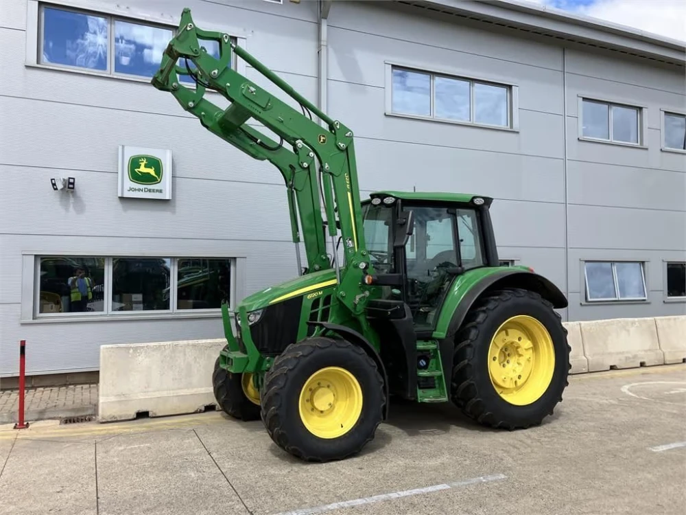 John Deere 6120M d'occasion — photo 1