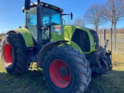 Tracteur agricole - 233CH - 4200H - 2012
