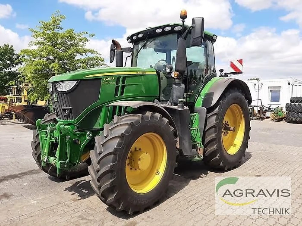 John Deere 6250 R d'occasion — photo 1