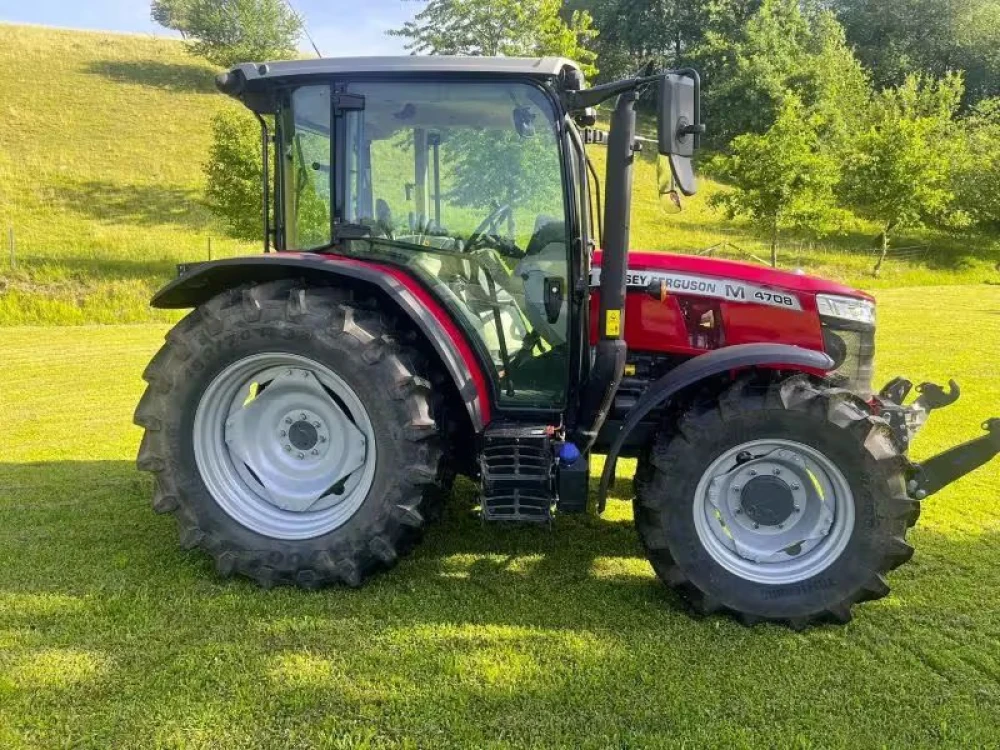 Massey Ferguson 4708 M ESSENTIAL d'occasion — photo 1