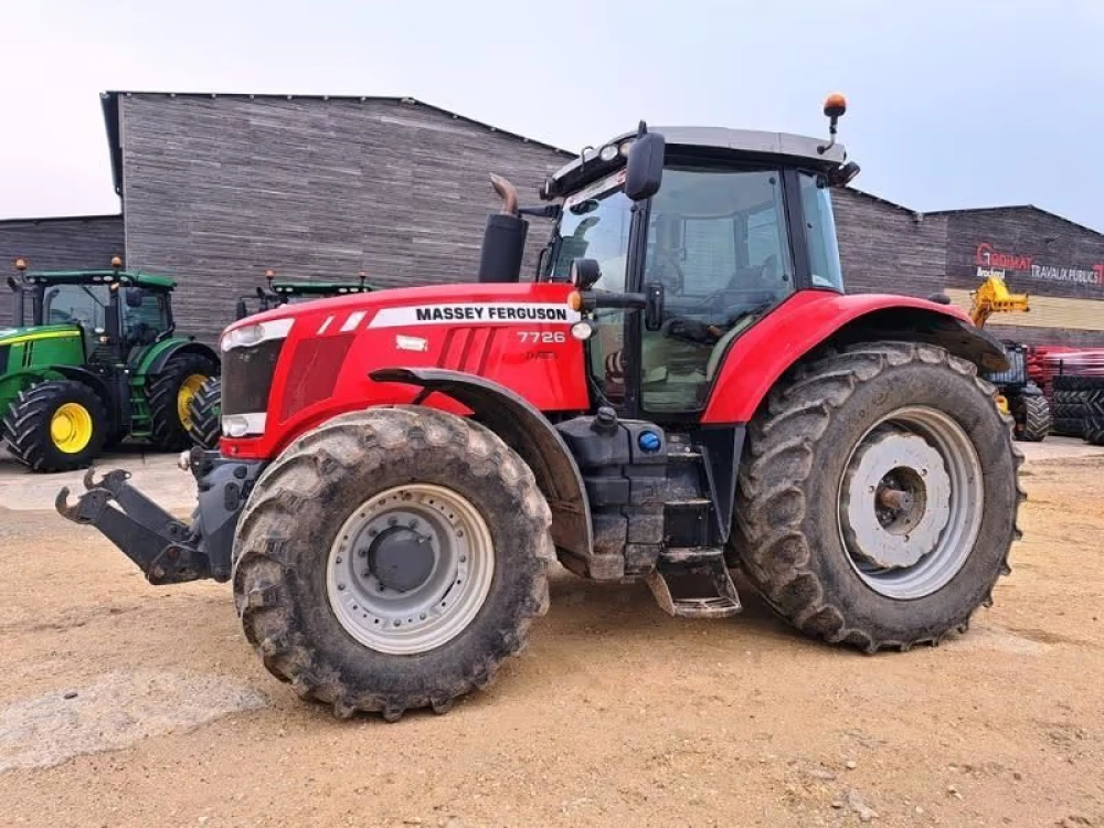 Massey Ferguson 7726 d'occasion — photo 1