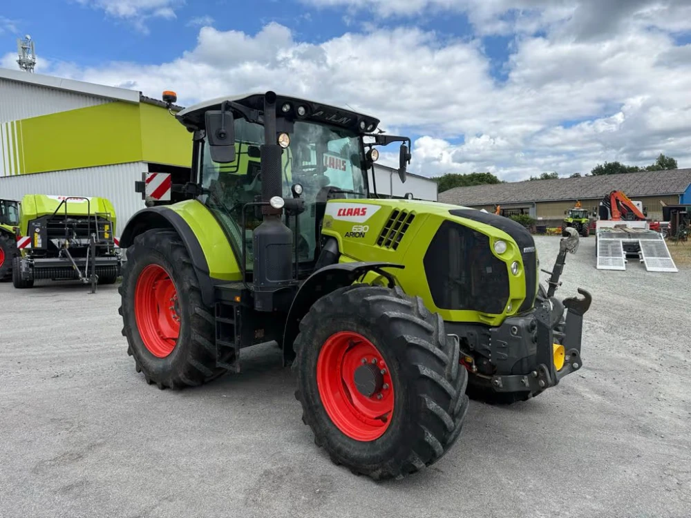 Claas ARION 630 CMATIC CEBIS d'occasion — photo 1